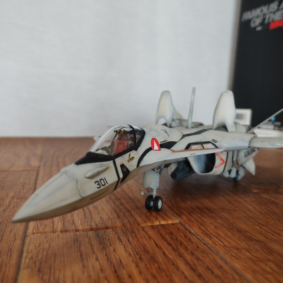 Amazon | WAVE 超時空要塞マクロスプラス 1/100 VF-11 サンダー