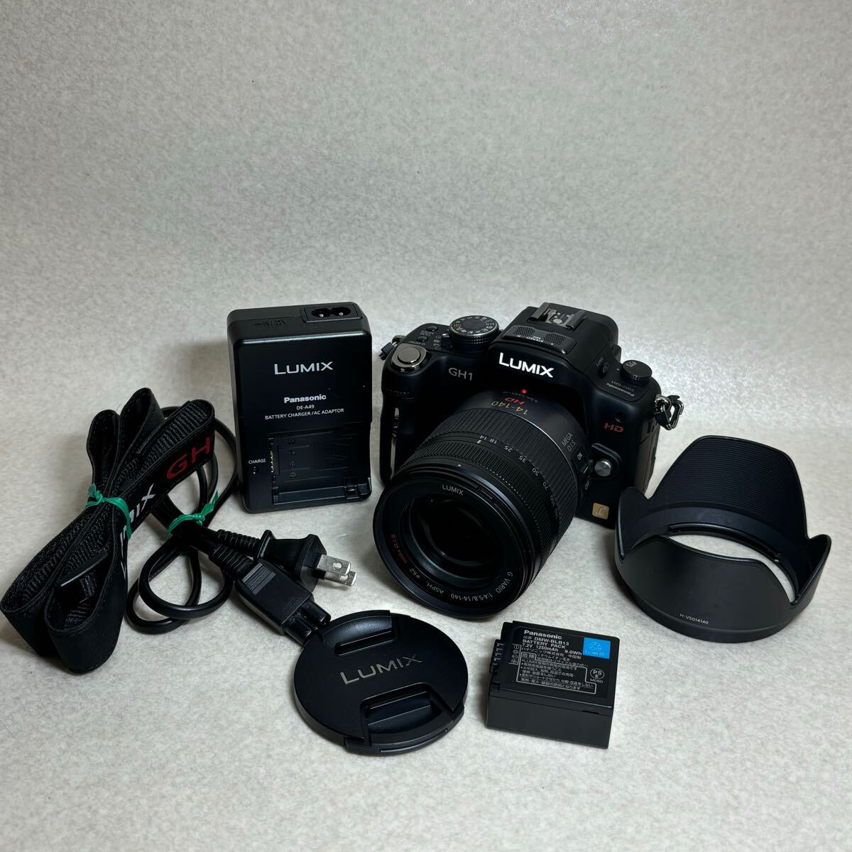 Yahoo!オークション -「lumix 14-140」(ミラーレス一眼 Yahoo!オークション -「lumix 14-140」(ミラーレス一眼