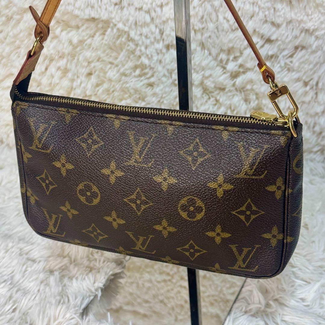 LOUIS VUITTON 超美品 ルイヴィトン モノグラム 新型 ポシェット