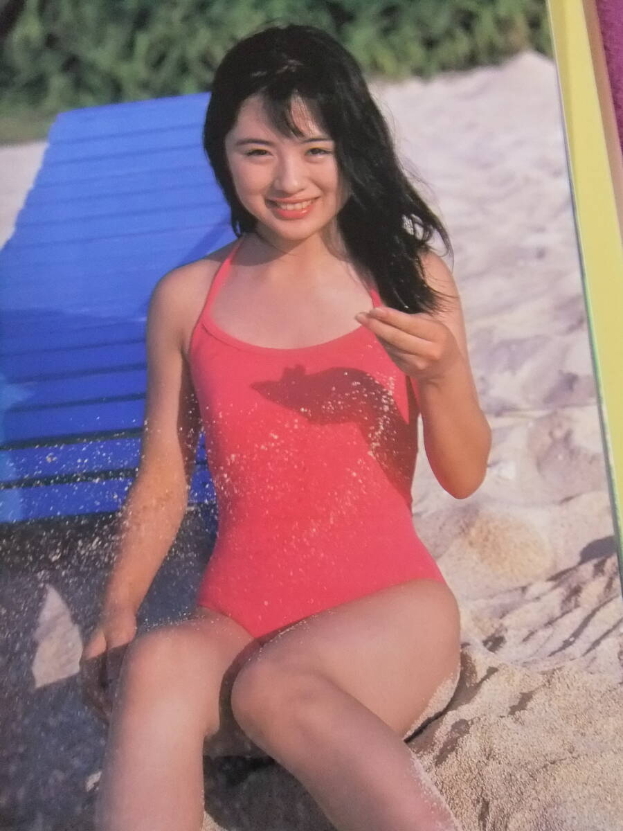 g-011 中野みゆき写真集 1990年7月25日初版第1刷発行 撮影 藤井