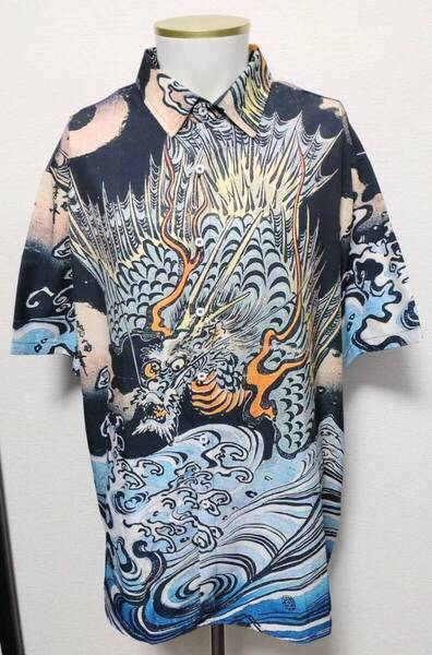 送料無料!【XLサイズ】龍 竜 柄シャツ 和柄 和風 シャツ 半袖 ホラー モンスター 日本 ネオスマ