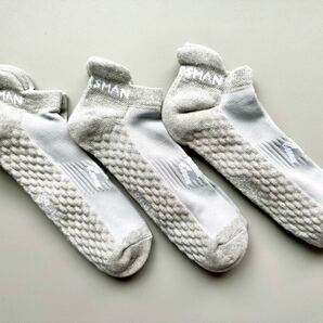 スポーツソックス 3足セット ランニング 衝撃吸収 吸汗 速乾 通気性 脱げにくい 靴下 精巧で高品質 着圧