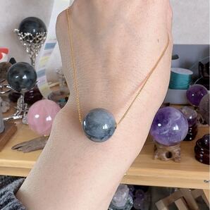 R2M-068天然本翡翠《本物保証》 ミャンマー産天然翡翠 ペンダント 天然石 16.8mm一点物 希少 縁起物 お守り パワーストーン