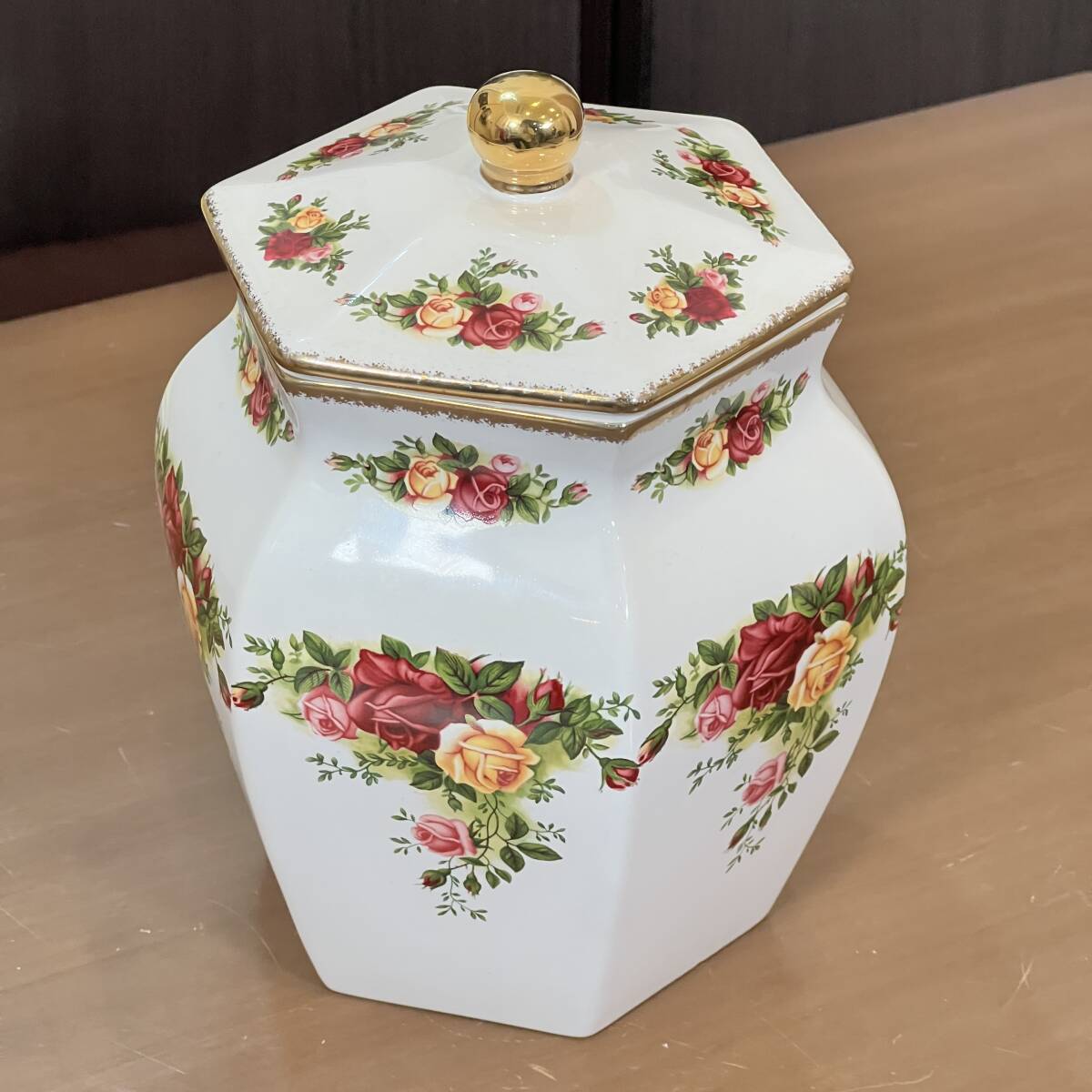 Yahoo!オークション -「ロイヤルアルバート ポット」(陶芸 Yahoo!オークション -「ロイヤルアルバート ポット」(陶芸