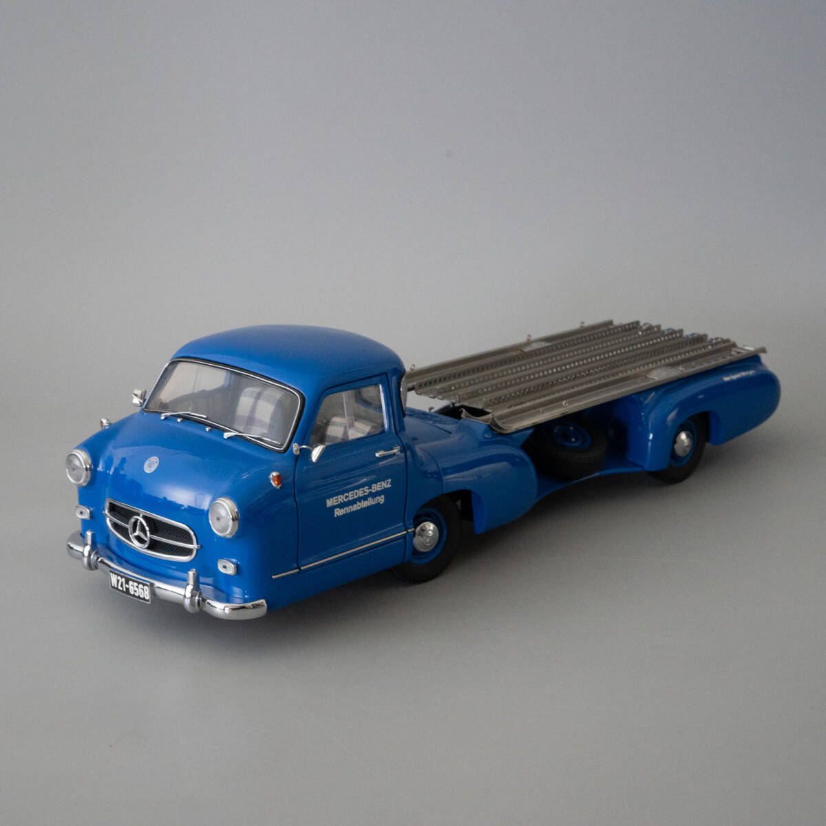 Yahoo!オークション -「1/18 ベンツ トランスポーター」の落札 Yahoo!オークション -「1/18 ベンツ トランスポーター」の落札