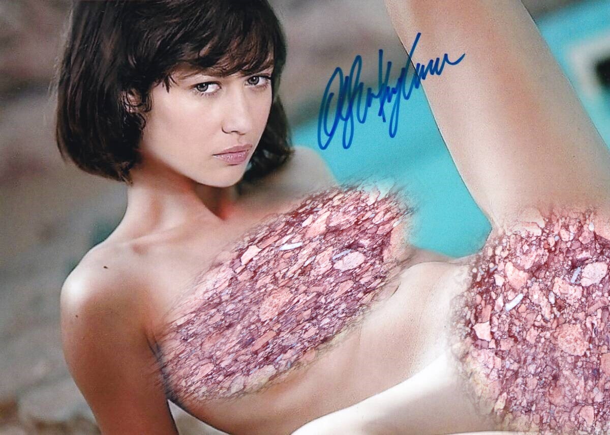 オルガ・キュリレンコ★直筆サイン写真★証明書COA◆5907 オルガ・キュリレンコ★直筆サイン写真★証明書COA◆5907