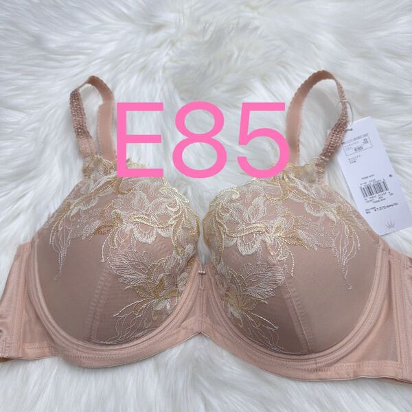 トリンプ ストーリー 598 ブラジャー(パッドなし) ベージュ E85