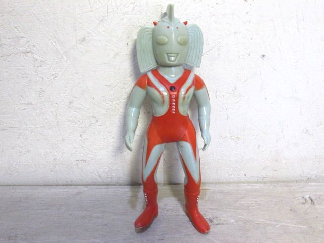 Yahoo!オークション -「ソフビ ウルトラの母」の落札相場・落札価格 Yahoo!オークション -「ソフビ ウルトラの母」の落札相場・落札価格