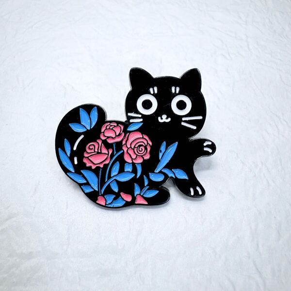 【ピンバッジ】お花と黒猫 薔薇 バラ かわいい 癒し にゃんこ