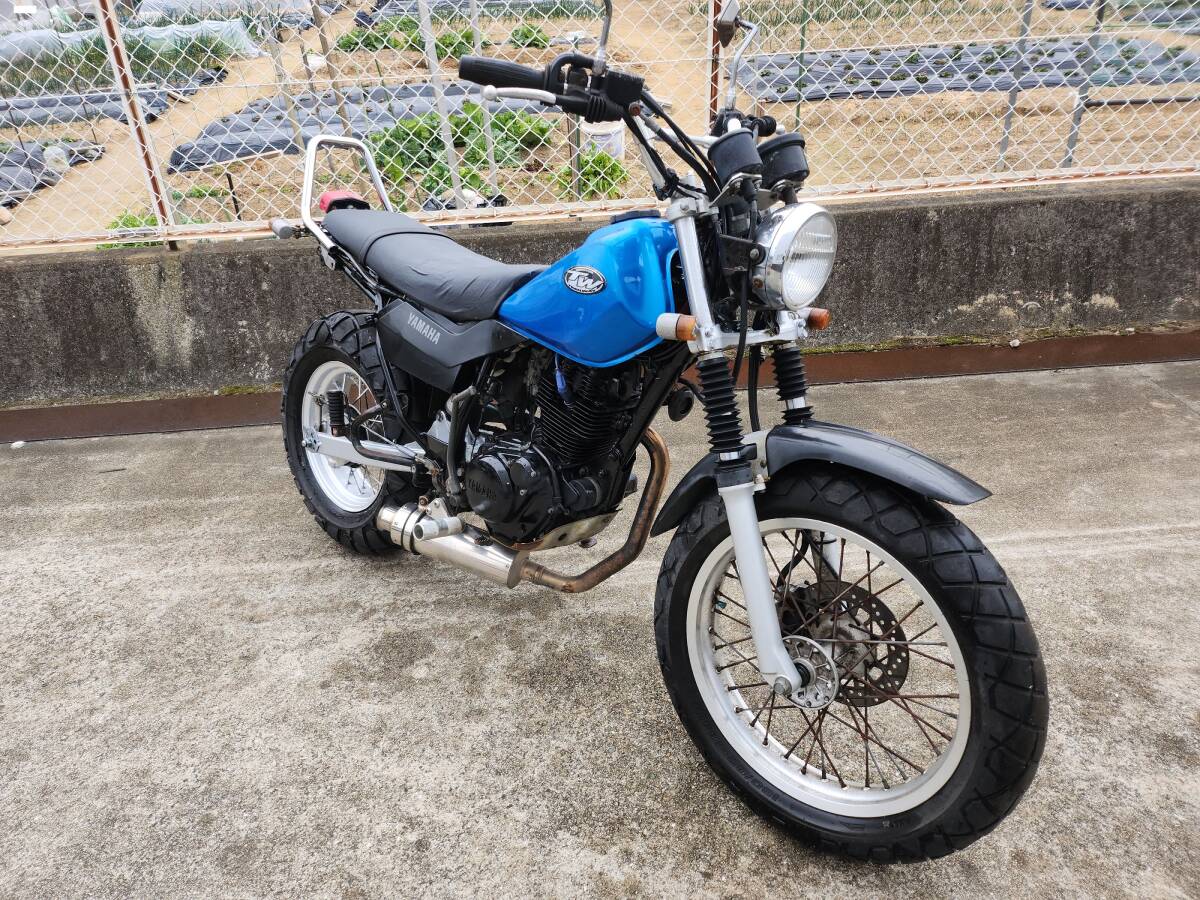 TW200　　DG07J　ブルー