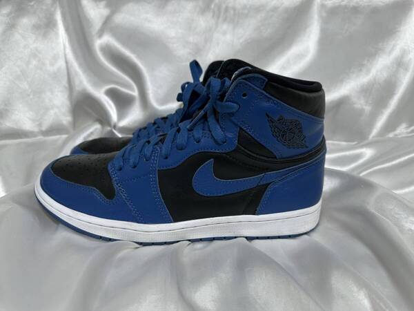 激レア NIKE AIR JORDAN 1 HIGH OG ROYAL 黒x青 型番555088-404 美USED 送料無料です。