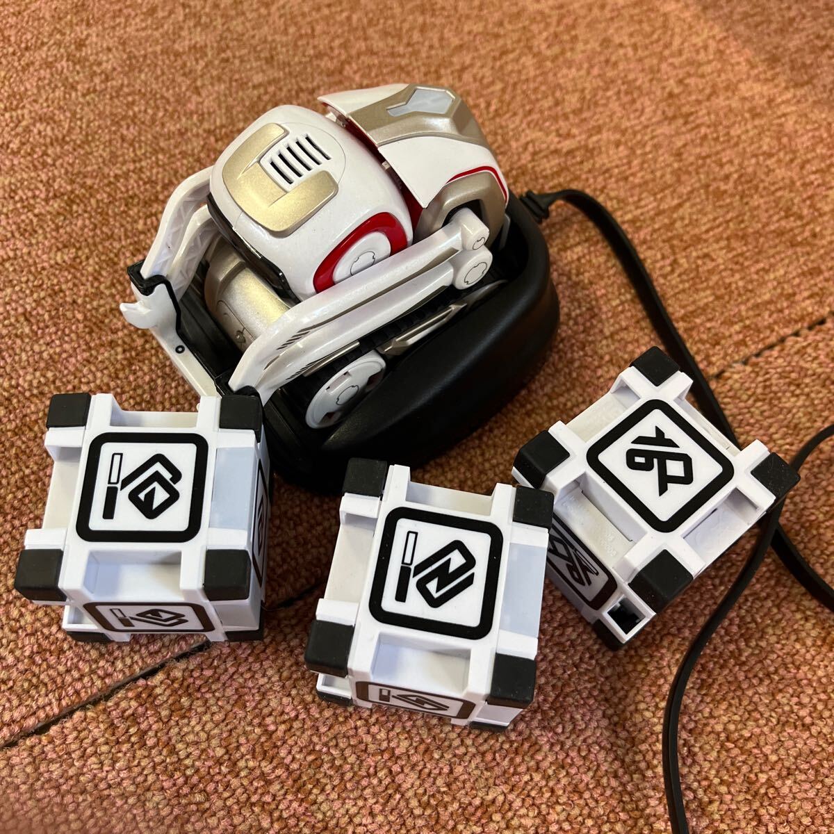 【中古】コズモ プログラミングロボット タカラトミー Yahoo!オークション -「cozmo コズモ」(おもちゃ、ゲーム) の