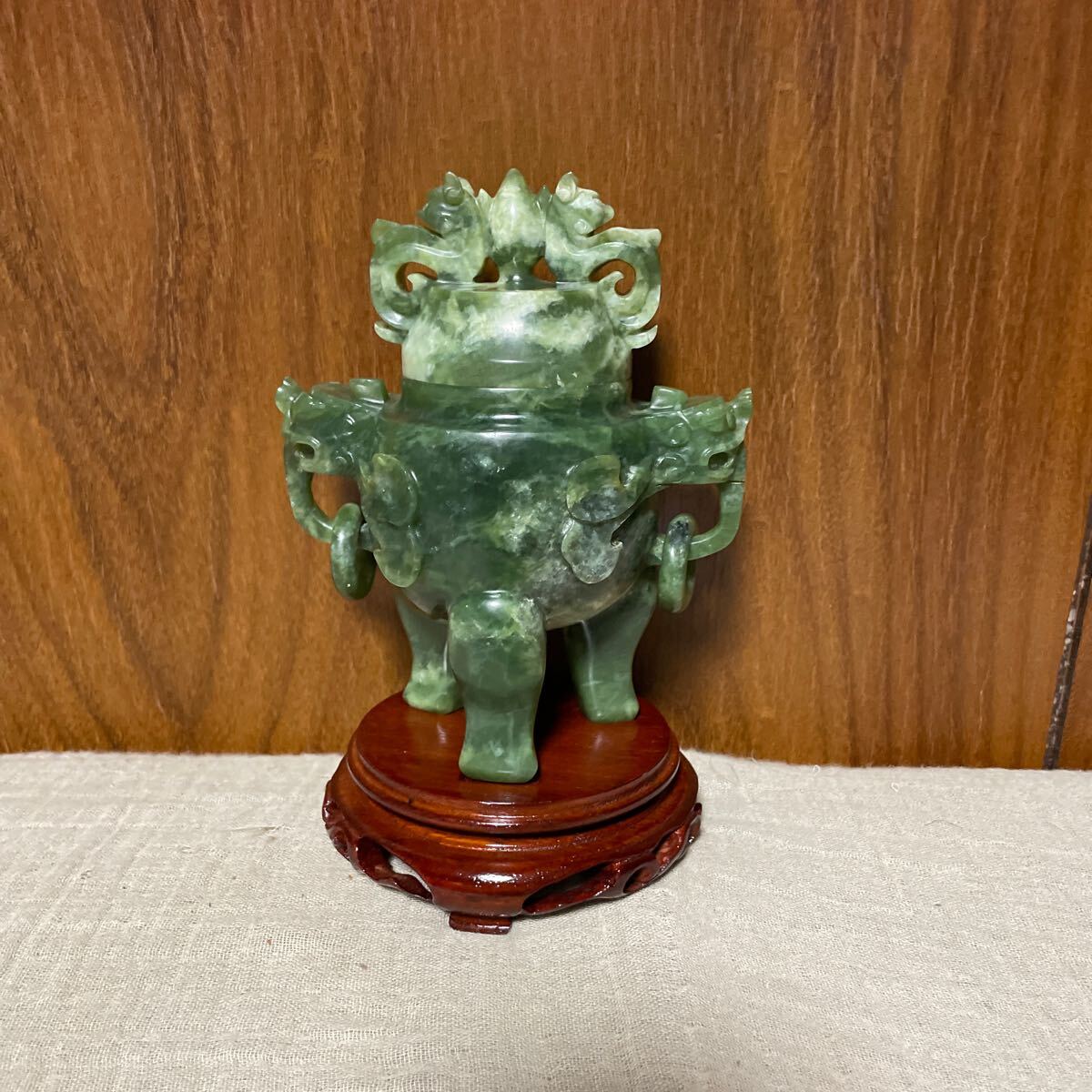 Yahoo!オークション -「中国 翡翠」(陶芸) (工芸品)の落札相場 Yahoo!オークション -「中国 翡翠」(陶芸) (工芸品)の落札相場