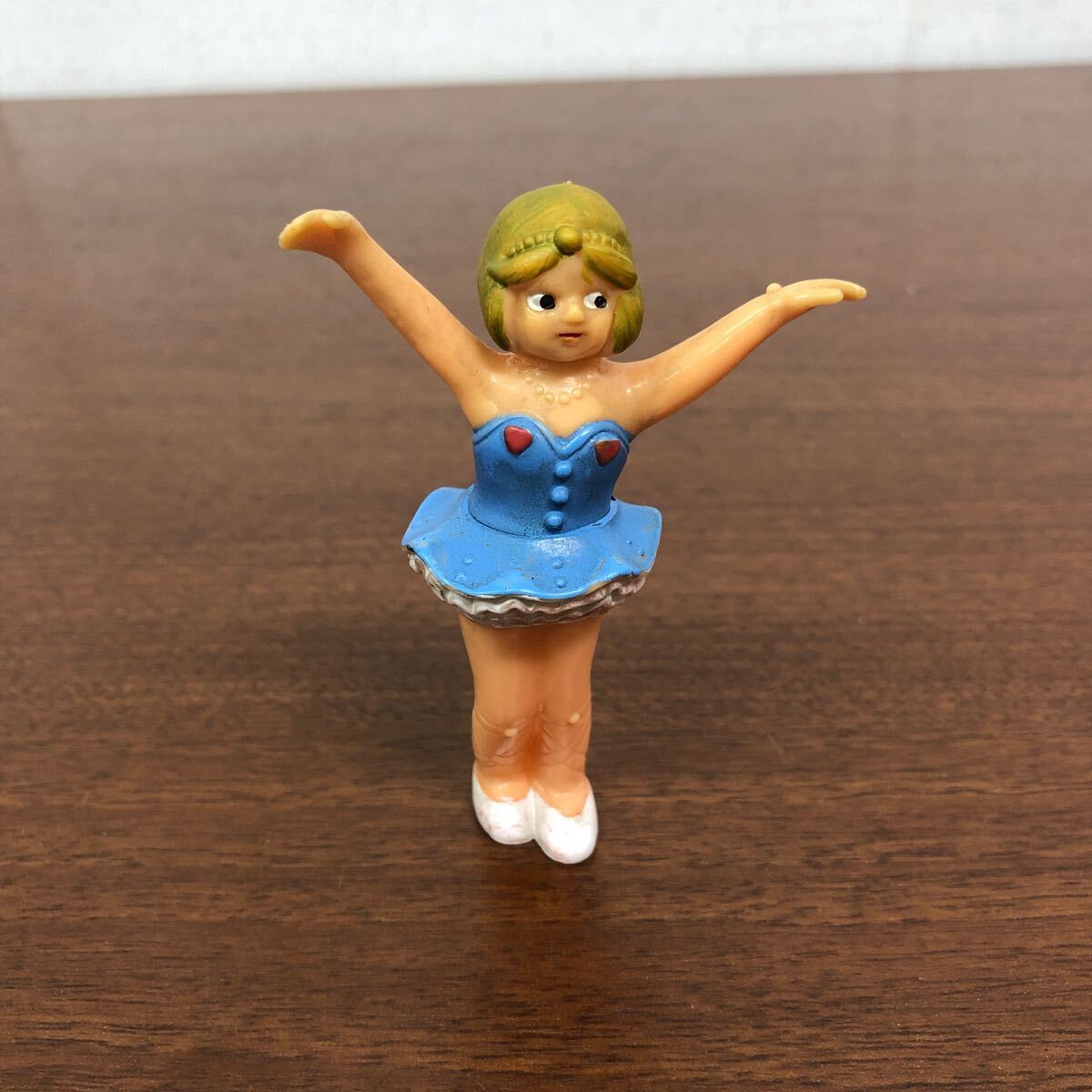 Yahoo!オークション -「がんばれロボコン ロビンちゃん」(ソフビ Yahoo!オークション -「がんばれロボコン ロビンちゃん」(ソフビ