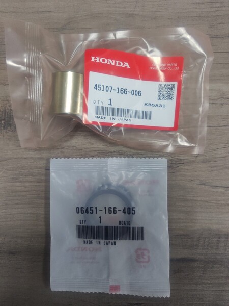 マグナ50 AC13 フロントブレーキ ピストンシールセット新品 1台分 キャリパー ピストン 45107-166-006 06451-166-405 純正 汎用