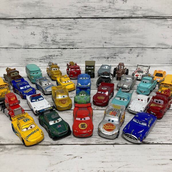 廃盤★TOMICA カーズ トミカ ミニカー まとめ売り 全31台 セット ディズニー 大量セット★まとめて ピクサー ディズニー カーズ2