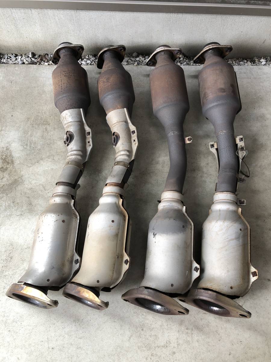 日産ノートE11触媒ED06BMキャタライザー素材ニッサン
