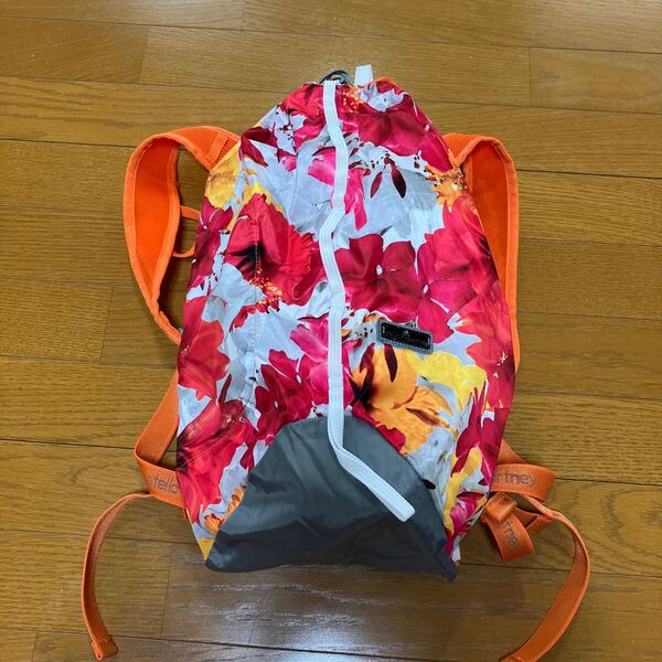 adidas by STELLAMcCARTNEY リュック 花柄 美品 郵パケット+無料