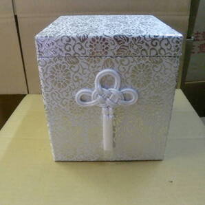 金襴箔一丁(銀)張箱 6寸壺用 *白風呂敷付