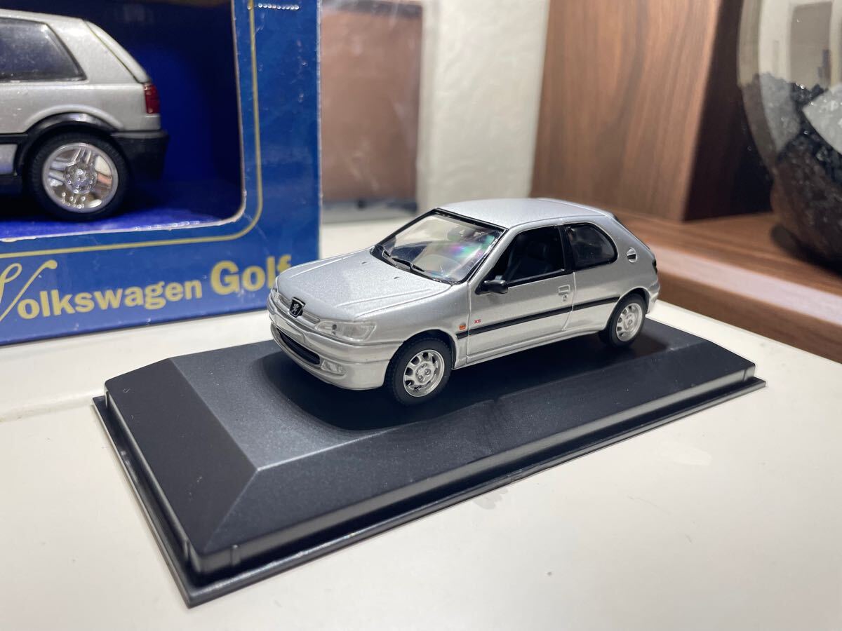 Peugeot 306 4 Door Saloon 1995 Blue Met 1:43 Minichamps