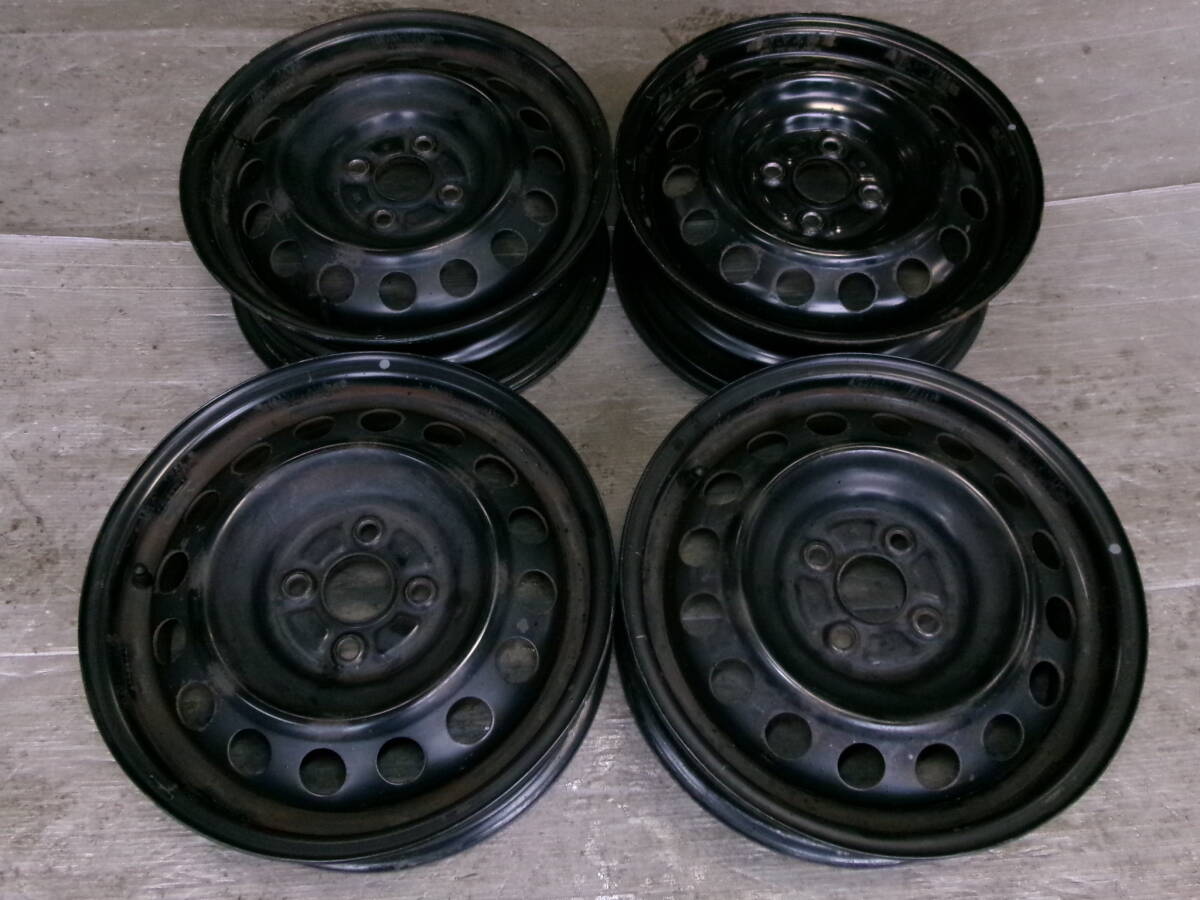 激安 中古 4本セット】 トヨタ アクア NHP10 純正 スチール
