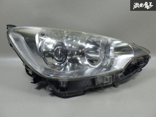 アクア 23-1949☆前期 LED NHP10 アクア☆右ヘッドライト KOITO