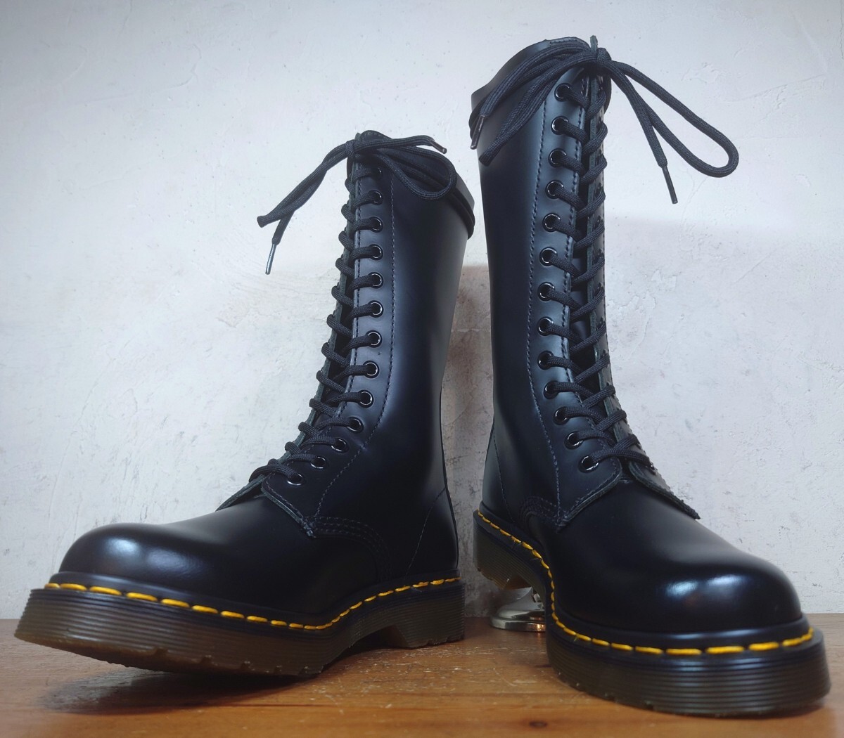 2025年最新】Yahoo!オークション -dr.martens 14ホールの中古品 2025年最新】Yahoo!オークション -dr.martens 14ホールの中古品