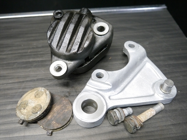 Yahoo!オークション -「rz250 キャリパーサポート」の落札相場