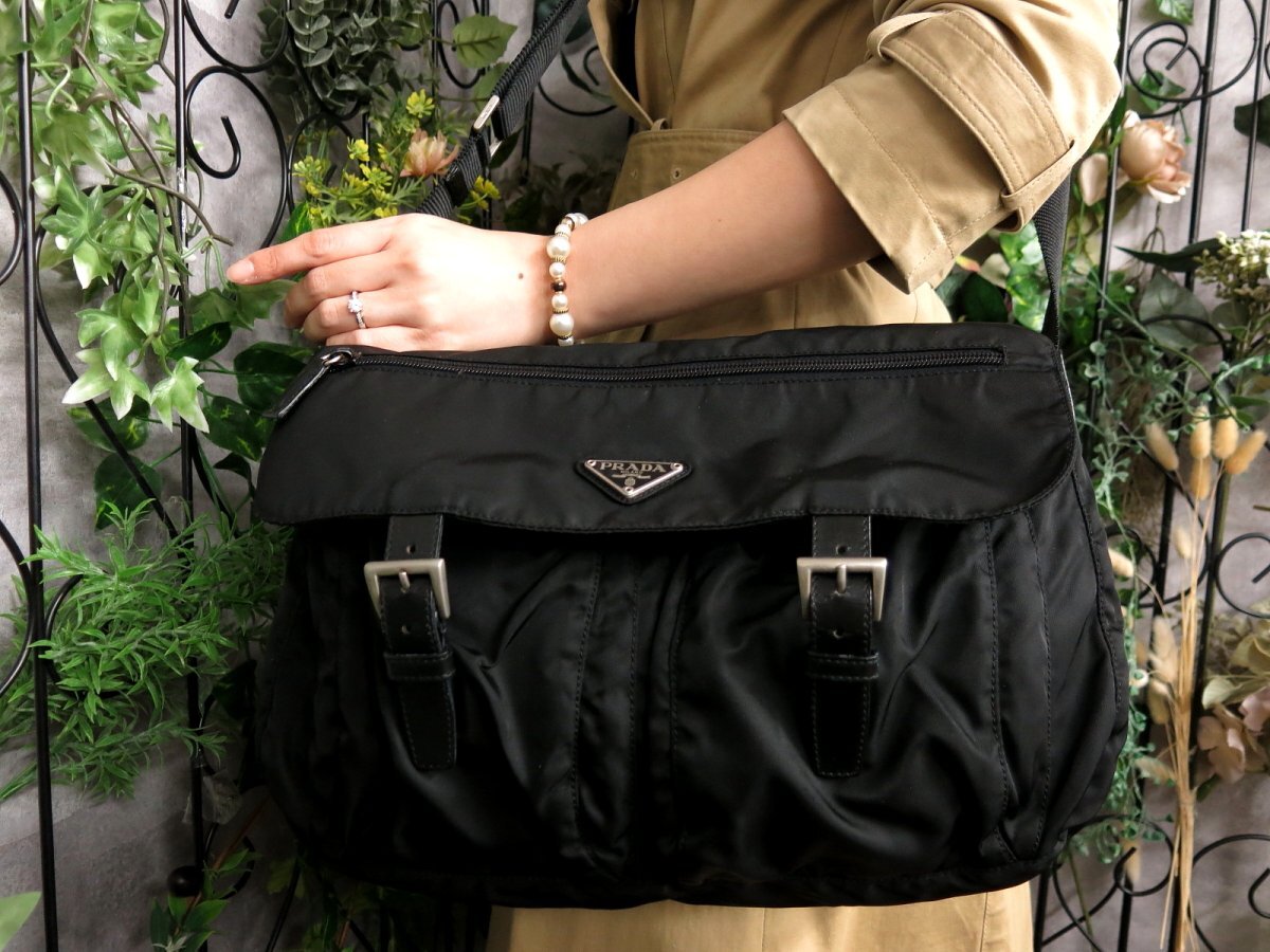 Yahoo!オークション -「prada ナイロン メッセンジャーバッグ Yahoo!オークション -「prada ナイロン メッセンジャーバッグ