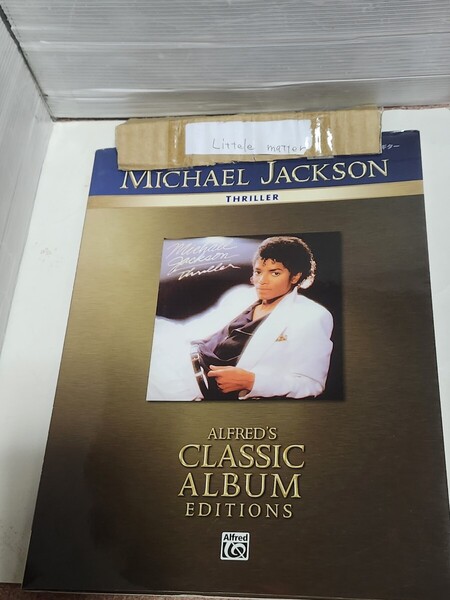 ☆良好◆マイケル ジャクソン スリラー/MICHAEL JACKSON Thriller/ピアノ ヴォーカル スコア/楽譜/洋書☆即日発送可能☆送料無料