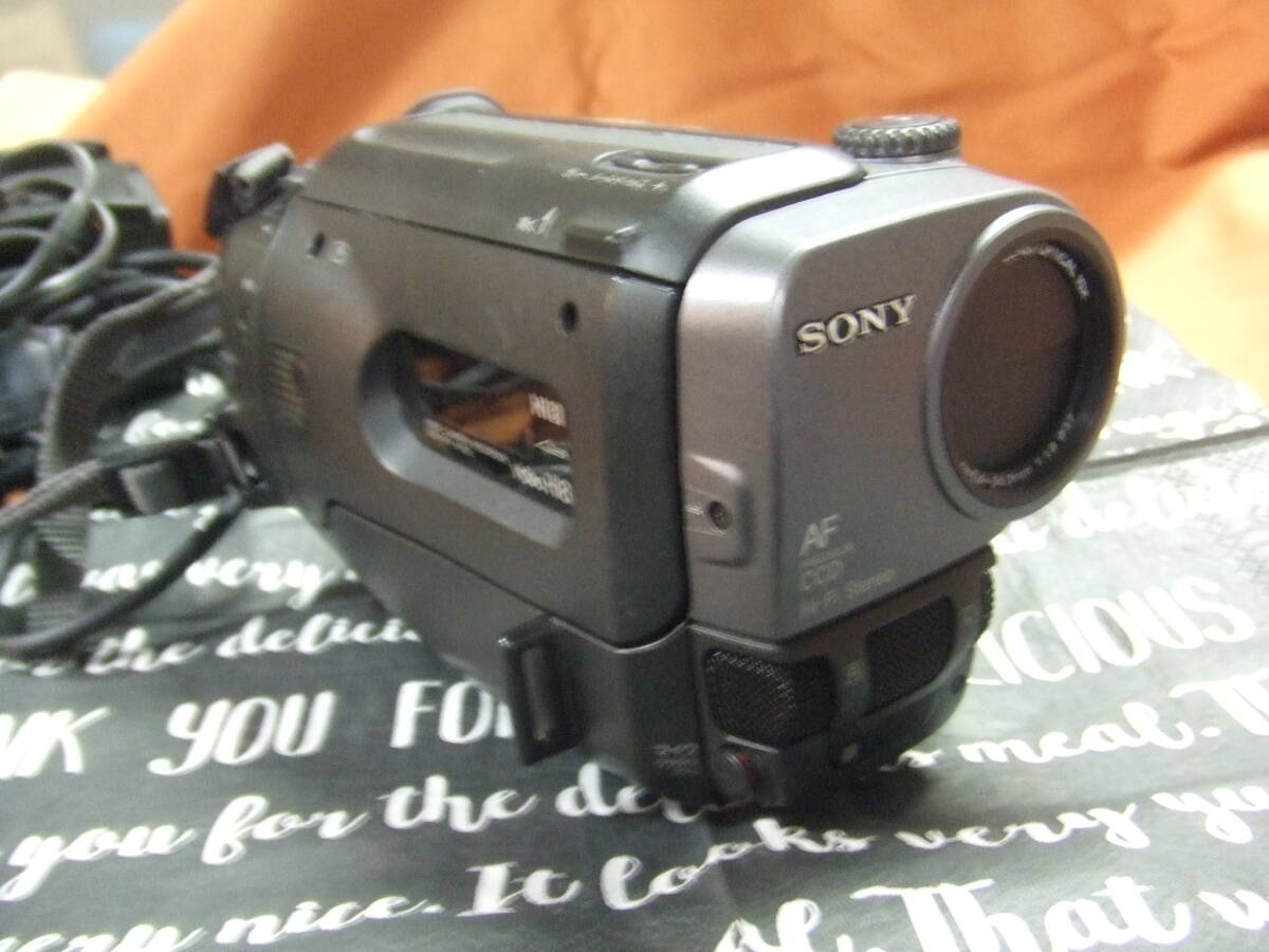 Yahoo!オークション -「sony ccd-tr11」の落札相場・落札価格 Yahoo!オークション -「sony ccd-tr11」の落札相場・落札価格