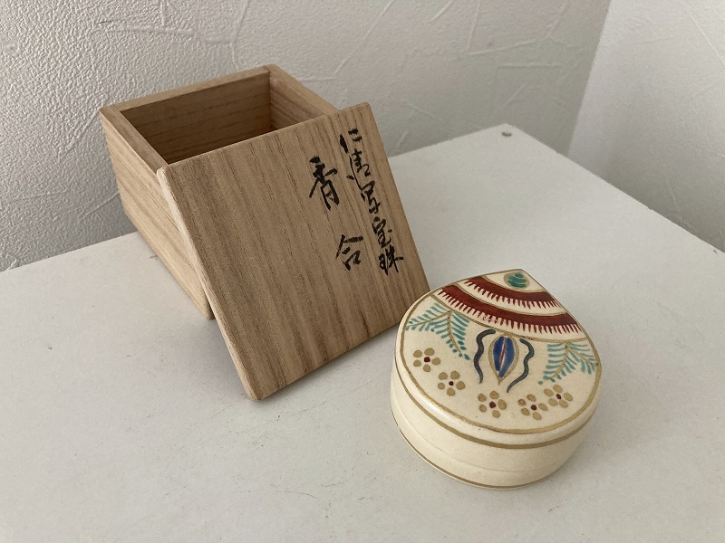 Yahoo!オークション -「宝珠 香合」(陶芸) (工芸品)の落札相場 Yahoo!オークション -「宝珠 香合」(陶芸) (工芸品)の落札相場
