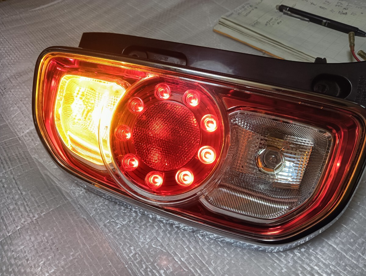 美品 スズキ ハスラー MR92S 左テールランプ テールライト KOITO