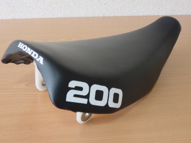Yahoo!オークション -「tlr200 シート」の落札相場・落札価格 Yahoo!オークション -「tlr200 シート」の落札相場・落札価格