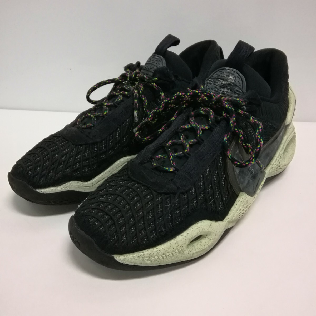 中古品 NIKEバスケットボールシューズ ブラック/ゴールド 28センチ Yahoo!オークション -「28cm」(シューズ) (バスケットボール)の