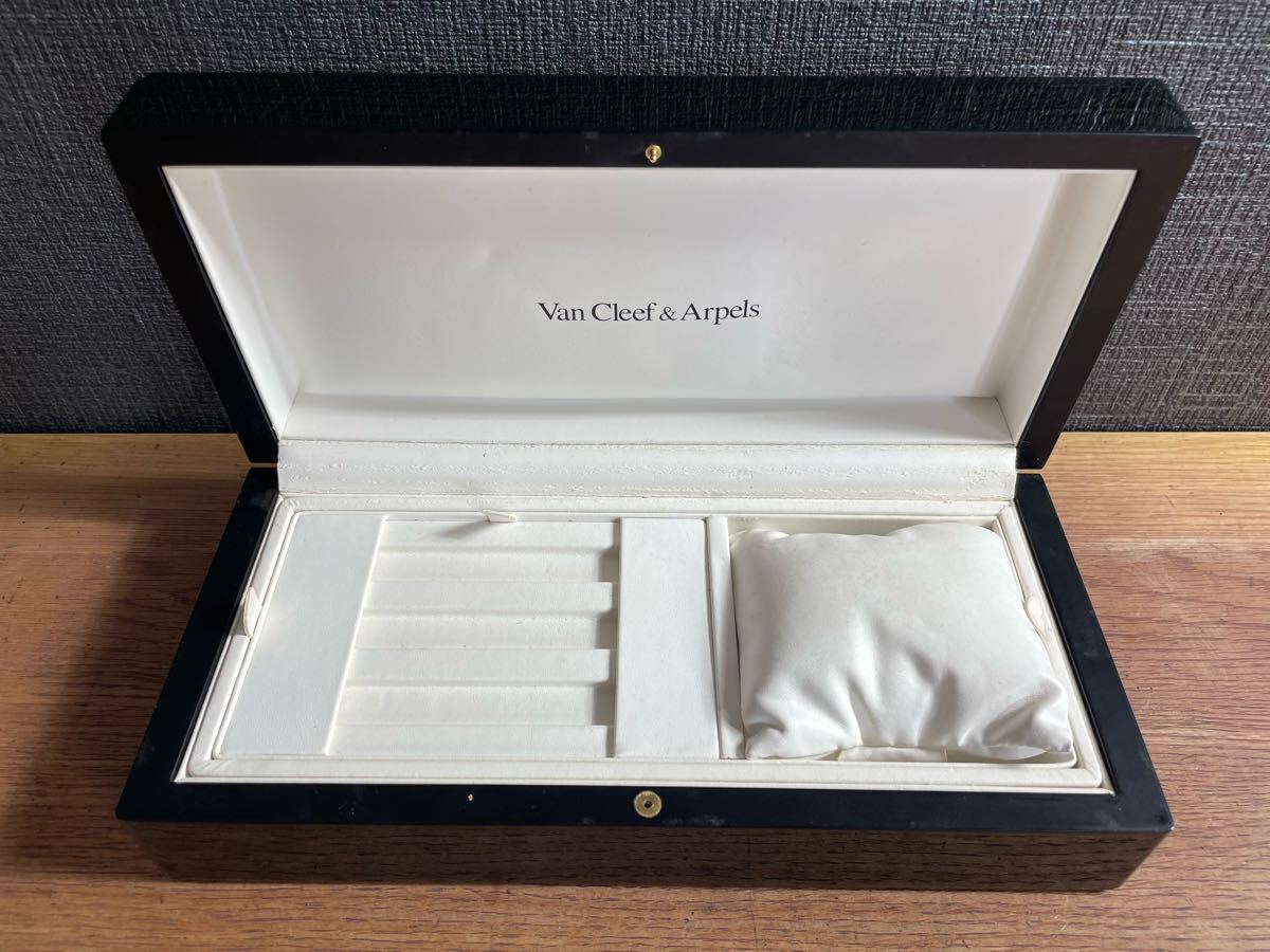 Yahoo!オークション -「空箱」(ヴァン クリーフ&アーペル) (あ Yahoo!オークション -「空箱」(ヴァン クリーフ&アーペル) (あ