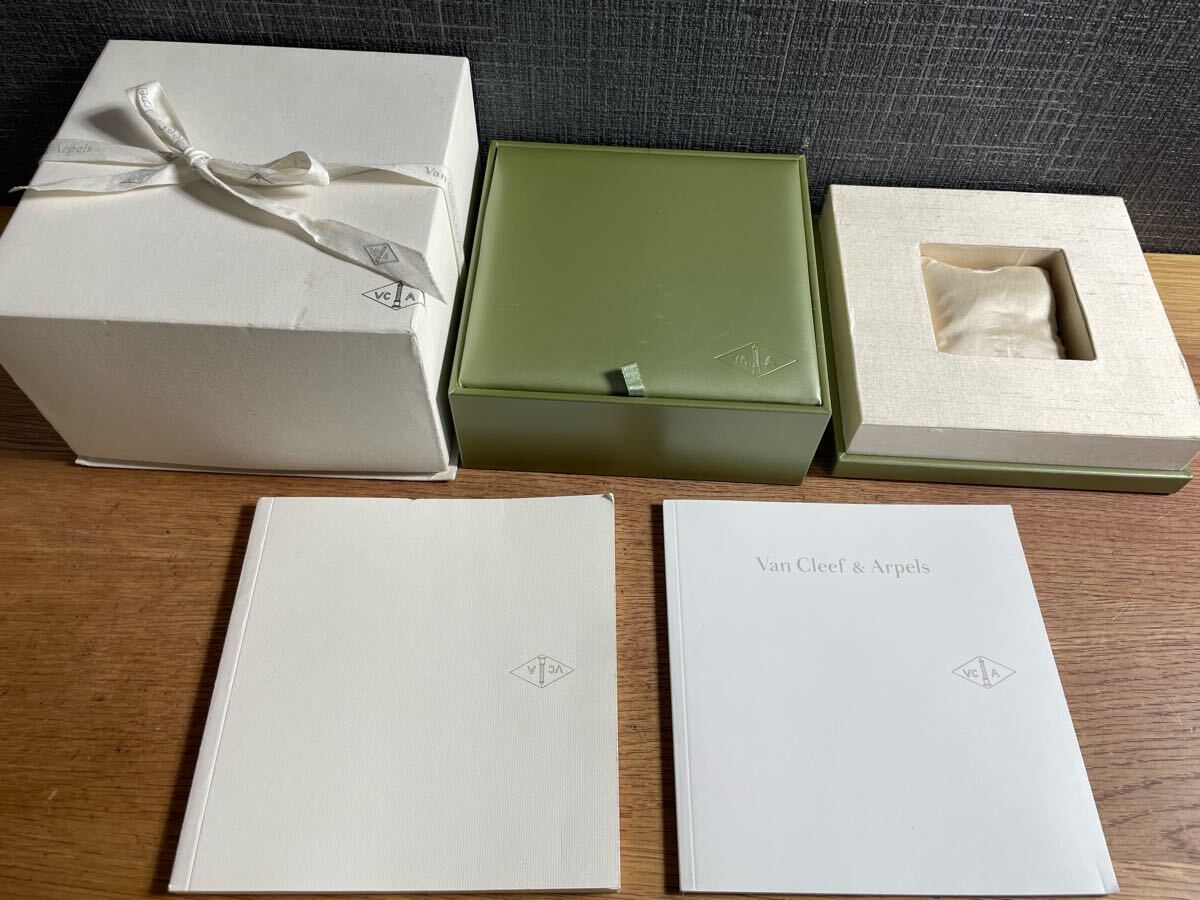 Yahoo!オークション -「空箱」(ヴァン クリーフ&アーペル) (あ Yahoo!オークション -「空箱」(ヴァン クリーフ&アーペル) (あ