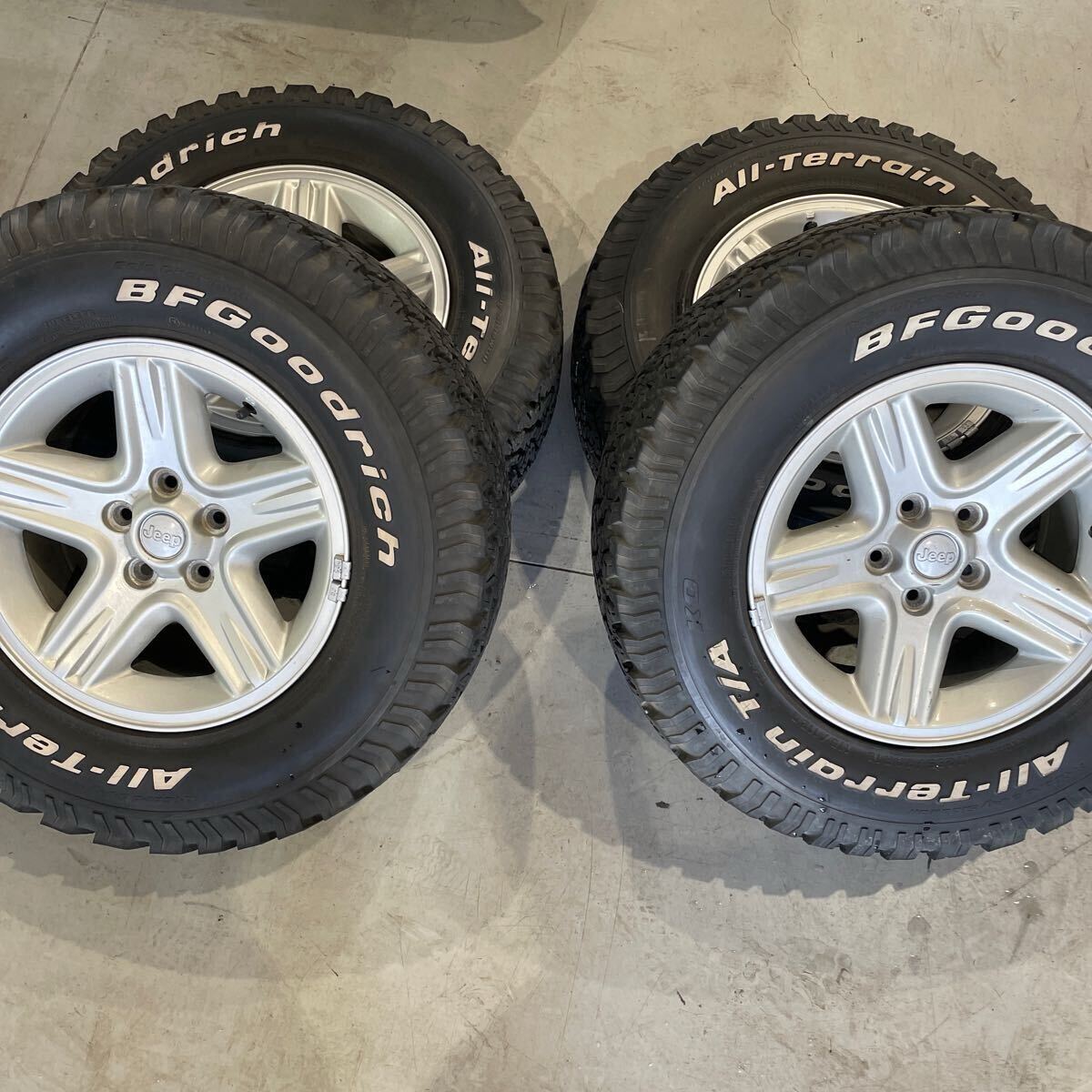 Yahoo!オークション -「jeep ラングラー ホイール 純正」の落札 Yahoo!オークション -「jeep ラングラー ホイール 純正」の落札