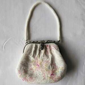 ビーズバッグ 白地にパステルカラーの花 シルバー がま口 昭和 日本製 Japanese beads, vintage purse handbag