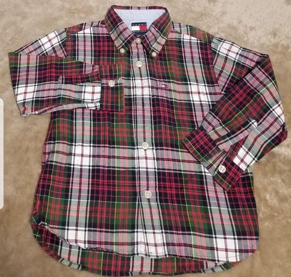 TOMMY HILFIGER 4歳 100-110cm ロゴマーク入 長袖シャツ トミーヒルフィガー 長袖 シャツ 美品
