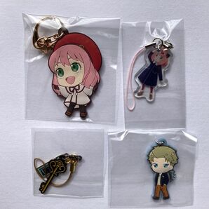 SPY×FAMILY CODE: White スパイファミリー コードホワイト ラバー メタル PVC チャーム アーニャ ロイド