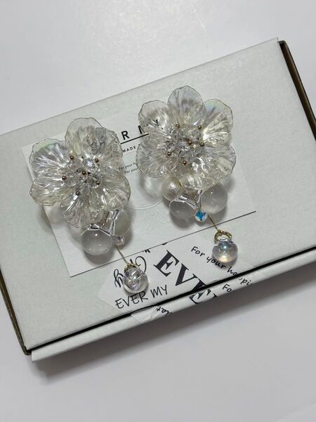 ever my 新品 ピアス ゴールド アクセサリー アクセサリー 結婚式 クリアピアス 大ぶりピアス サージカルステンレス