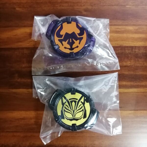 仮面ライダーバッファ 牛 ナーゴ 猫 コアID デザイアドライバー 東映 ゾンビ サバイバル ベロバ ギーツ
