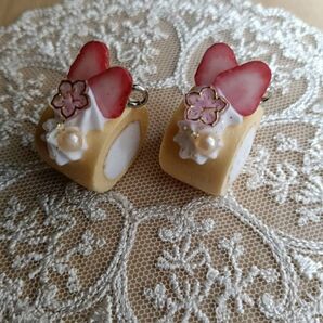 ☆苺ロールケーキチャーム(桜)