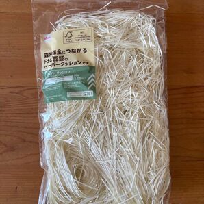 ペーパークッション(アイボリーオーロラカラー入、30g)ダイソー DAISO ラッピング プレゼント