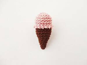  ice cream. brooch * pink ( lame )* lacework * hand made *708