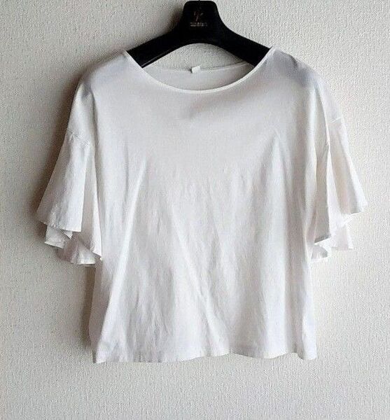ユニクロ カットソー フリル袖 Sサイズ UNIQLO 白 Tシャツ ホワイト 半袖Tシャツ 半袖カットソー トップス