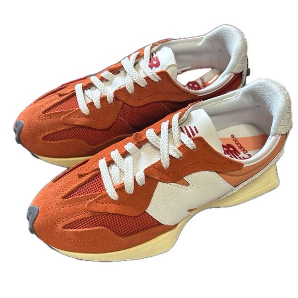 ニューバランス スニーカー NEWBALANCE U327 23.5 オレンジ