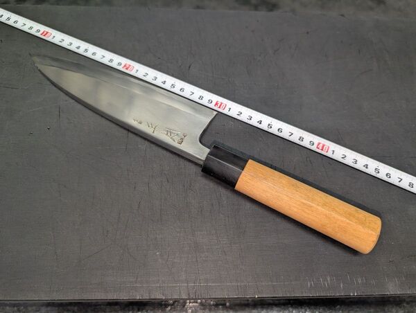 正本総本店 出刃包丁 水牛 朴木 栗型柄 霞