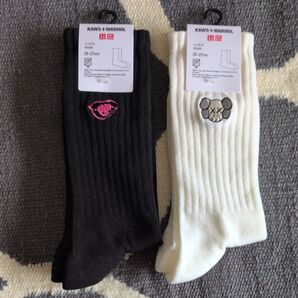 ユニクロ カウズ 靴下 ソックス KAWS UNIQLO